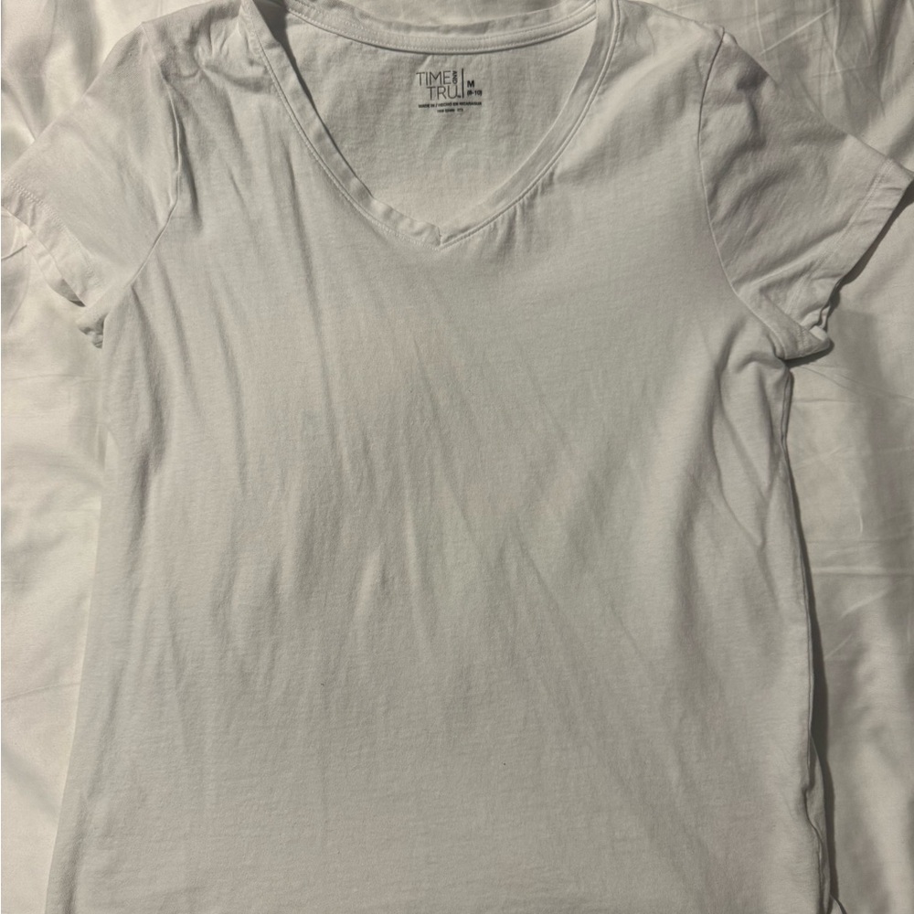 Time and Tru White Short Sleeve Tee